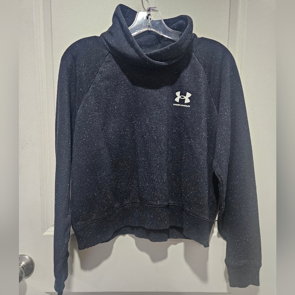 Under Armour Women's Black Pullover Top